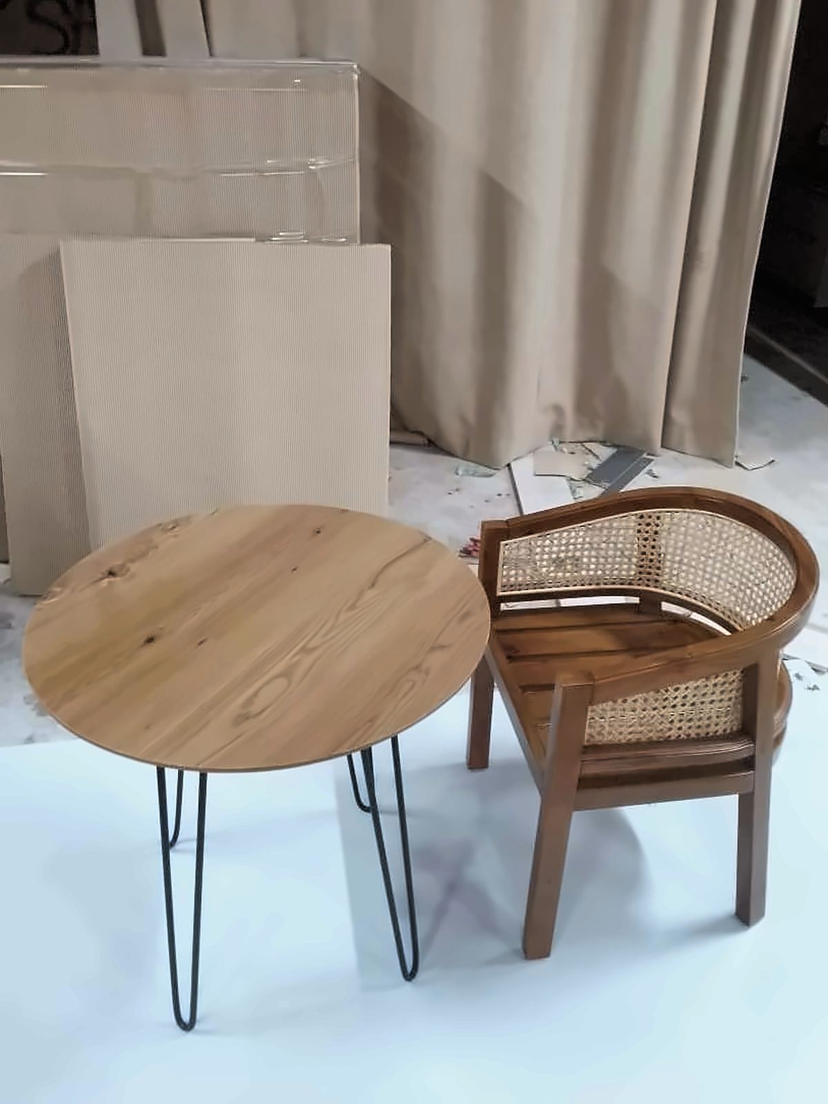 Tables by Maola Enterprise, Dhaka